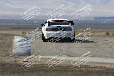 media/Oct-26-2025-CalClub SCCA (Sun) [[8ce1e69566]]/Group 4/Grapevine/